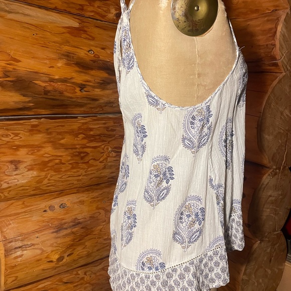 O'Neill Cream and Blue Paisley Camisole - Picture 3 of 5